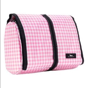 Scout Beauty Burrito Hanging Toiletry Bag
